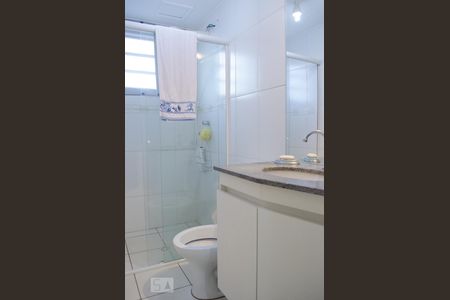 Banheiro de apartamento para alugar com 3 quartos, 70m² em Mansões Santo Antônio, Campinas