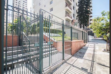 Fachada de apartamento para alugar com 1 quarto, 37m² em Campo Belo, São Paulo