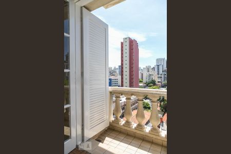 suite de apartamento para alugar com 3 quartos, 120m² em Pacaembu, São Paulo
