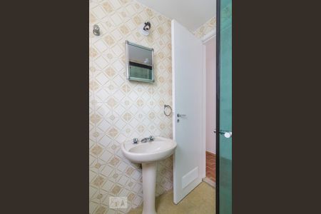 Banheiro de apartamento para alugar com 1 quarto, 32m² em Bela Vista, São Paulo