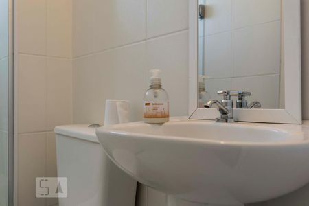 Banheiro (Torneira) de apartamento para alugar com 2 quartos, 60m² em Liberdade, São Paulo