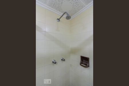 Banheiro de apartamento para alugar com 2 quartos, 60m² em Higienópolis, São Paulo