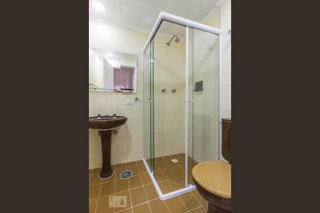 Banheiro de apartamento para alugar com 2 quartos, 60m² em Higienópolis, São Paulo