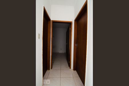 Corredor de apartamento para alugar com 2 quartos, 80m² em Jardim Chapadão, Campinas