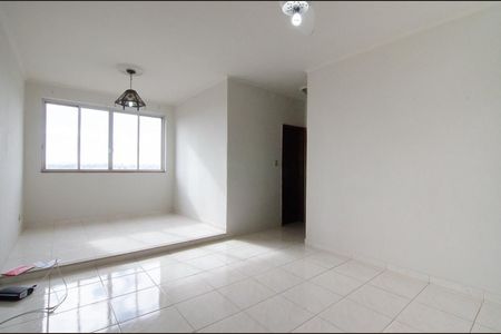 Sala de apartamento para alugar com 2 quartos, 80m² em Jardim Chapadão, Campinas