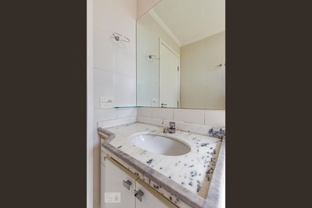 Banheiro de apartamento para alugar com 2 quartos, 70m² em Jardim Brasil, Campinas