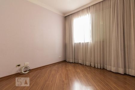 Quarto 1 de apartamento para alugar com 2 quartos, 80m² em Campo Belo, São Paulo