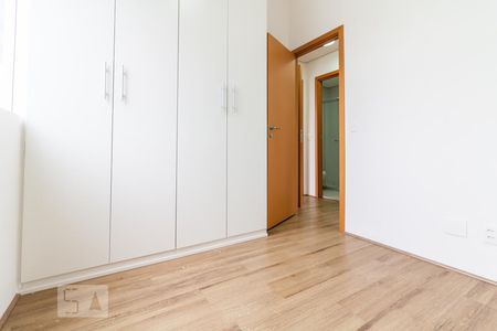 Quarto de apartamento para alugar com 2 quartos, 58m² em Tamboré, Santana de Parnaíba