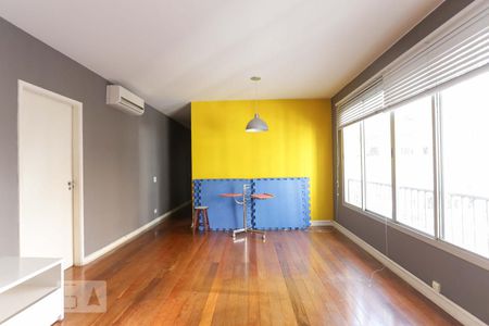 Sala de apartamento para alugar com 3 quartos, 125m² em Jardim Paulista, São Paulo