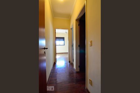 Corredor de apartamento para alugar com 2 quartos, 76m² em Botafogo, Campinas