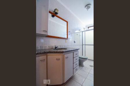 Banheiro de apartamento para alugar com 2 quartos, 76m² em Botafogo, Campinas