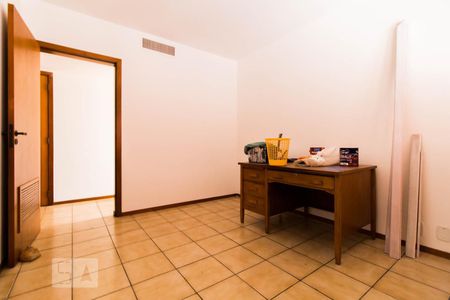 Quarto 1 de apartamento à venda com 5 quartos, 900m² em Cristal, Porto Alegre