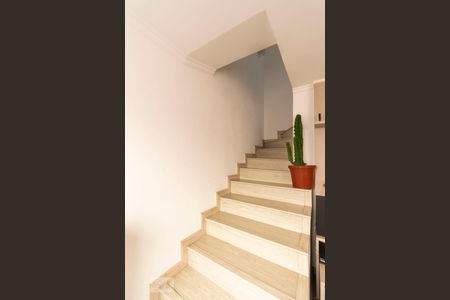 Escada de casa de condomínio à venda com 2 quartos, 77m² em Vila Santa Catarina, São Paulo