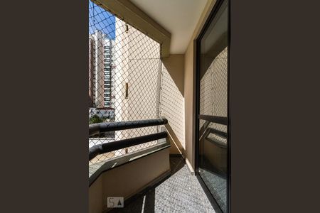 Varanda  de apartamento para alugar com 3 quartos, 86m² em Vila Regente Feijó, São Paulo