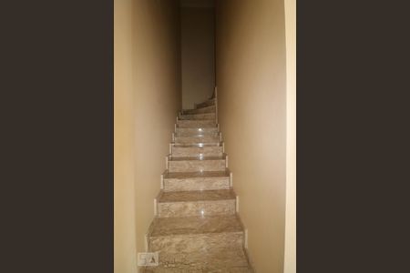 Escada  de casa à venda com 3 quartos, 110m² em Cidade Intercap, Taboão da Serra