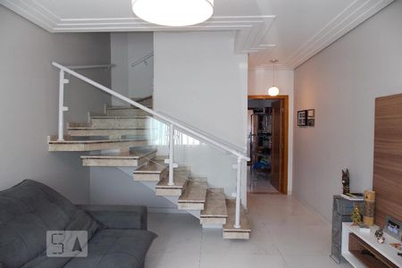 Sala de casa de condomínio para alugar com 4 quartos, 180m² em Vila Isolina Mazzei, São Paulo