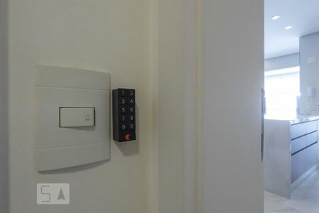 Fechadura Eletronica de apartamento à venda com 2 quartos, 74m² em Aclimação, São Paulo
