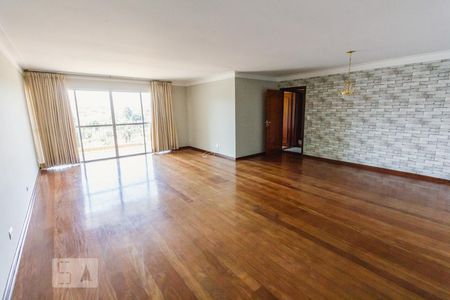 Sala de apartamento para alugar com 3 quartos, 190m² em Pacaembu, São Paulo