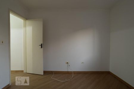 quarto 2 de casa de condomínio para alugar com 2 quartos, 78m² em Vila Granada, São Paulo