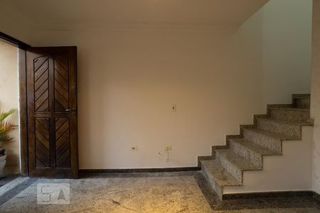 Sala de casa de condomínio para alugar com 2 quartos, 78m² em Vila Granada, São Paulo