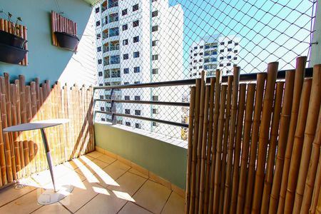 Sacada da Sala de apartamento para alugar com 3 quartos, 76m² em Gopoúva, Guarulhos