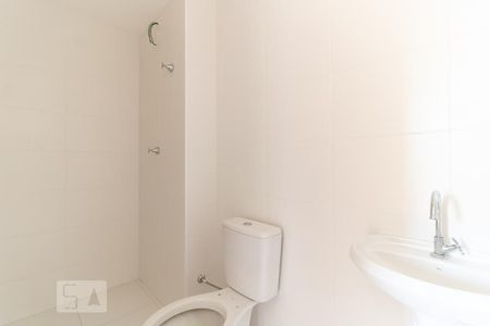 Banheiro de apartamento para alugar com 1 quarto, 32m² em Cambuci, São Paulo