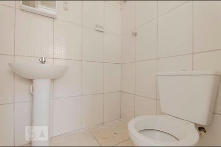 Banheiro de apartamento para alugar com 1 quarto, 34m² em Cidade Líder, São Paulo