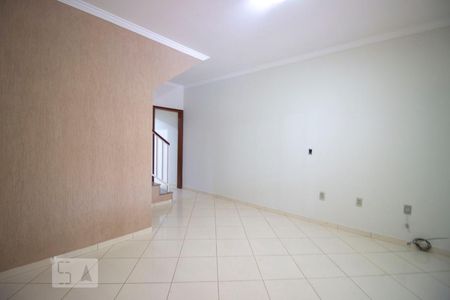 Sala de casa à venda com 3 quartos, 208m² em Vila Tupi, Várzea Paulista