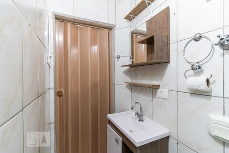Banheiro de apartamento para alugar com 1 quarto, 28m² em Liberdade, São Paulo
