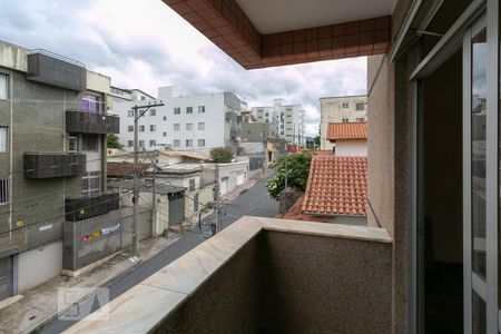 Varanda de apartamento para alugar com 3 quartos, 81m² em Sagrada Família, Belo Horizonte