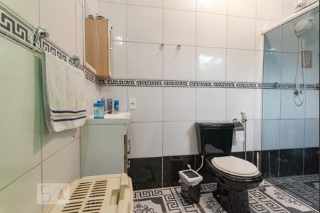 Banheiro da Suíte de casa à venda com 3 quartos, 466m² em Parque Via Norte, Campinas