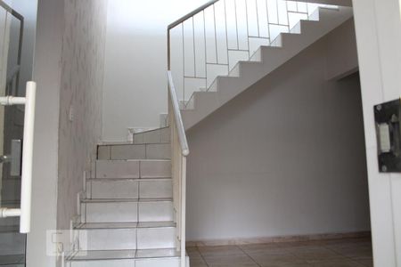 Escada de casa para alugar com 3 quartos, 190m² em Bonfim, Campinas