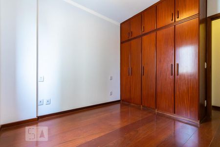 Quarto da suíte de apartamento para alugar com 1 quarto, 56m² em Centro, Campinas