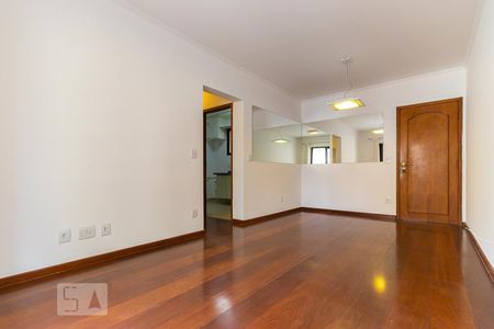 Sala de apartamento para alugar com 1 quarto, 56m² em Centro, Campinas