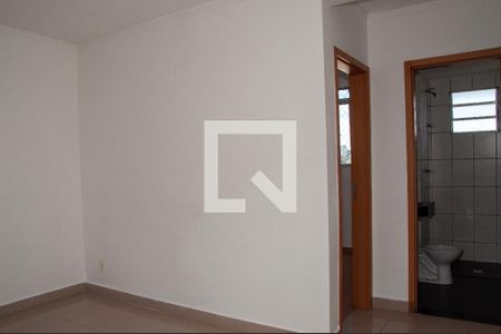Sala de apartamento à venda com 2 quartos, 50m² em Califórnia, Contagem