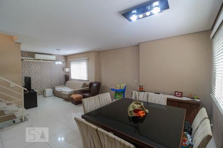 Sala de casa de condomínio para alugar com 4 quartos, 154m² em Bosque da Saúde, São Paulo