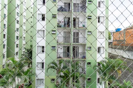 Vista de apartamento para alugar com 2 quartos, 70m² em Vila Carmosina, São Paulo