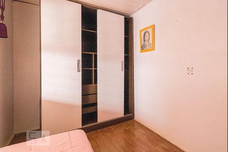 Quarto 2 de casa à venda com 2 quartos, 74m² em Jardim Carvalho, Porto Alegre