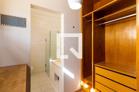 Closet - Suíte  de casa para alugar com 3 quartos, 230m² em Parque Alto Taquaral, Campinas
