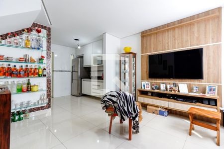 Sala de casa de condomínio para alugar com 3 quartos, 85m² em Vila Isolina Mazzei, São Paulo