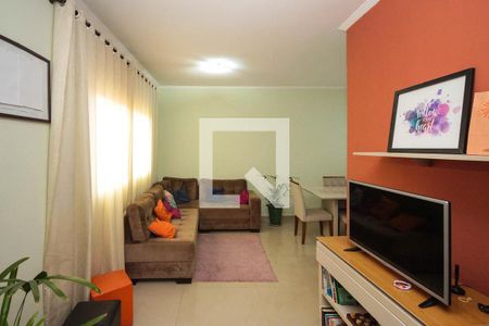 Sala de casa de condomínio para alugar com 3 quartos, 110m² em Vila Fernandes, São Paulo