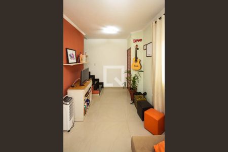 Sala de casa de condomínio para alugar com 3 quartos, 110m² em Vila Fernandes, São Paulo