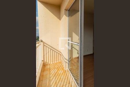 Varanda da sala de apartamento para alugar com 2 quartos, 63m² em Jardim Helena, Ferraz de Vasconcelos