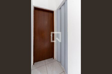 Acesso Banheiro/Quarto de apartamento para alugar com 1 quarto, 42m² em Vila Cosmopolita, São Paulo