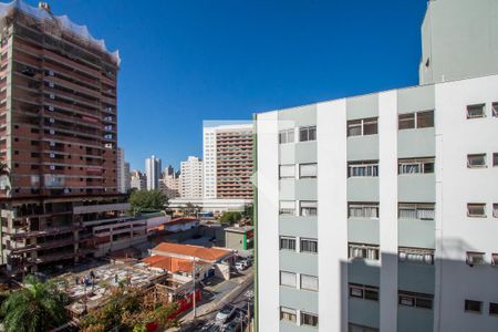 Vista da Suíte de apartamento para alugar com 1 quarto, 31m² em Vila Itapura, Campinas