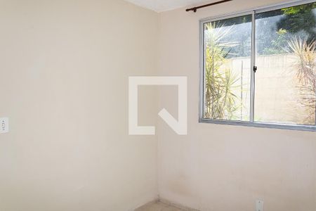 Quarto 2 de apartamento para alugar com 2 quartos, 48m² em Guaratiba, Rio de Janeiro