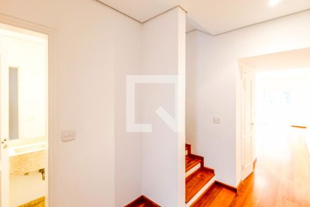 Hall de casa de condomínio para alugar com 4 quartos, 225m² em Santo Amaro, São Paulo