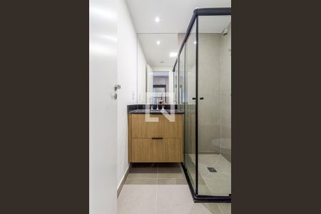 Banheiro de apartamento para alugar com 1 quarto, 24m² em Consolação, São Paulo