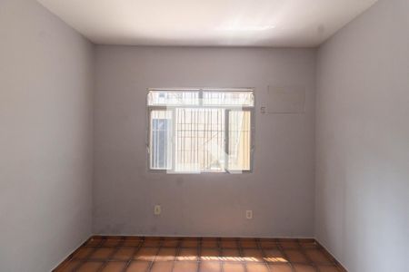 Quarto 1 de casa para alugar com 2 quartos, 80m² em Vila Entre Rios, Belford Roxo