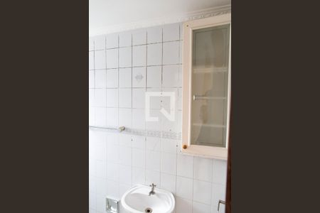 Banheiro de apartamento para alugar com 1 quarto, 30m² em Taboão, Diadema